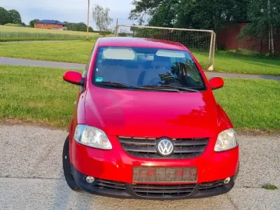 Gebraucht VW Fox Style 60 PS (44 kW) 2011 Rot Kleinwagen