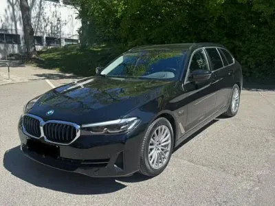 Usata BMW 530e 292 CV (214 kW) 2022 Nero Station wagon