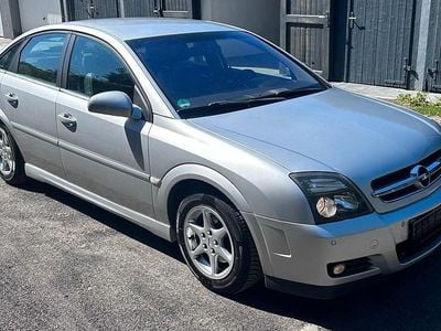 Begagnad Opel Vectra 122 HK (89 kW) 2005 Grå Sedan
