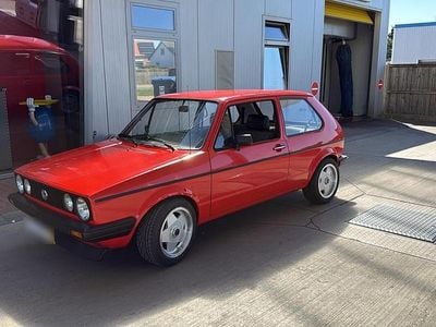 Second-hand VW Golf I 50 CP (36 kW) 1983 Roșu Hatchback