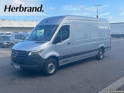 Silber Gebraucht 2024 Mercedes Sprinter Van | 58.177 € (Guter Preis)