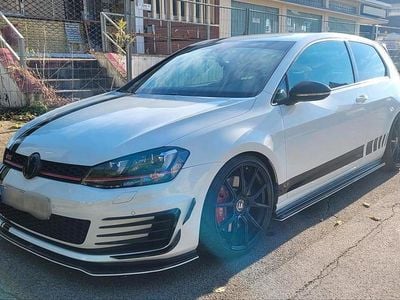 Weiß Gebraucht 2016 VW Golf VII GTI Limousine | 19.500 € (Guter Preis)