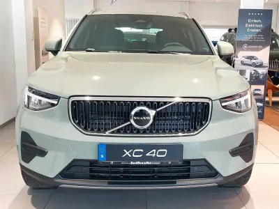 Gebraucht Volvo XC40 145 PS (106 kW) 2024 SUV