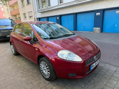 Usata Fiat Punto 65 CV (47 kW) 2009 Andere farben Utilitaria