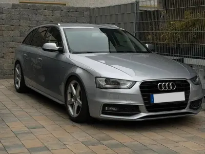 Gebraucht Audi A4 S-Line 190 PS (139 kW) 2015 Grau Kombi