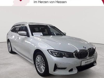 Gebraucht BMW 330e Luxury Line 184 PS (135 kW) 2021 Mineralweiß metallic Kombi