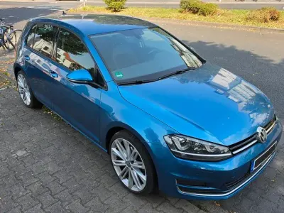 Gebraucht VW Golf VII Highline 150 PS (110 kW) 2015 Blau Limousine