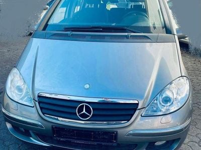 Mercedes A200