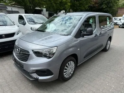 Gebraucht Opel Combo 131 PS (96 kW) 2020 Grau Van / Kleinbus