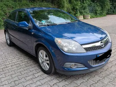 Gebraucht Opel Astra GTC Sport 110 PS (80 kW) 2010 Blau Coupé