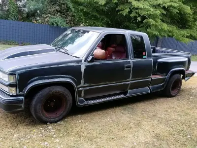 Używany Chevrolet C1500 211 KM (155 kW) 1995 Czarny Pickup