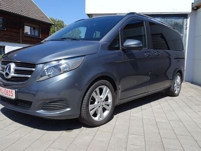 Mercedes V220