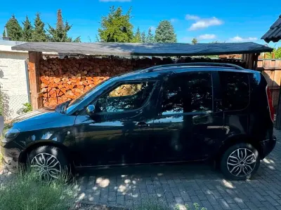Gebraucht Skoda Roomster 86 PS (63 kW) 2014 Schwarz Van / Kleinbus