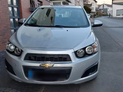 Gebraucht Chevrolet Aveo 86 PS (63 kW) 2011 Silber Kleinwagen