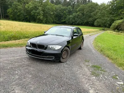 Gebraucht BMW 116 122 PS (89 kW) 2007 Schwarz Kleinwagen