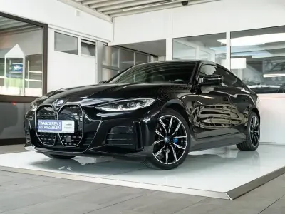 Używany BMW i4 Performance 400 kW (544 KM) 2023 Czarny Sedan/Limuzyna