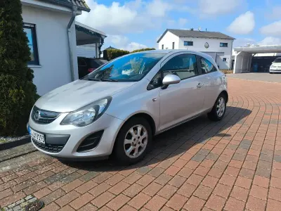 Gebraucht Opel Corsa Energy 87 PS (63 kW) 2014 Silber Kleinwagen