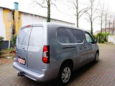 Gebraucht Opel Combo Edition 131 PS (96 kW) 2019 Kontrast grau/quarz silber Van / Kleinbus