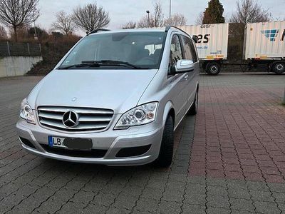 Silber Gebraucht 2013 Mercedes Viano Van / Kleinbus | 16.400 € (Fairer Preis)