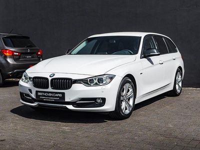 Usata BMW 318 Comfort Edition 143 CV (105 kW) 2013 Bianco Berlina