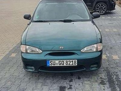 Gebraucht Hyundai Accent 75 PS (55 kW) 1999 Grün Limousine