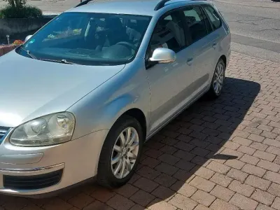 Gebraucht VW Golf VI 102 PS (75 kW) 2009 Silber Kleinwagen
