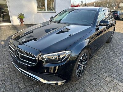 Usata Mercedes E300 Avantgarde 306 CV (225 kW) 2022 Nero Berlina