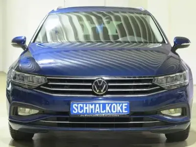 Gebraucht VW Passat Business 150 PS (110 kW) 2023 Aquamarine blue (metallic) Kombi