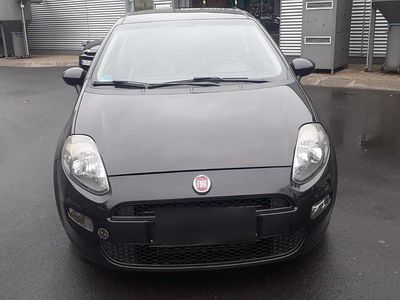 Gebraucht Fiat Grande Punto 62 PS (45 kW) 2013 Schwarz Kleinwagen