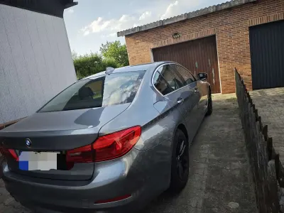 Gebraucht BMW 520 190 PS (139 kW) 2018 Silber Limousine