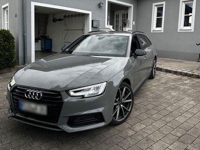 Gebraucht Audi A4 Ambiente 190 PS (139 kW) 2018 Grau Kombi
