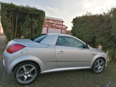 Gebraucht Opel Tigra Design Edition 125 PS (91 kW) 2007 Silber Cabrio