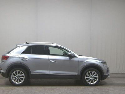 Second-hand VW T-Roc Style 150 CP (110 kW) 2022 Alb SUV