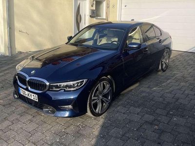 Gebraucht BMW 320 Sport Line 190 PS (139 kW) 2019 Blau Limousine