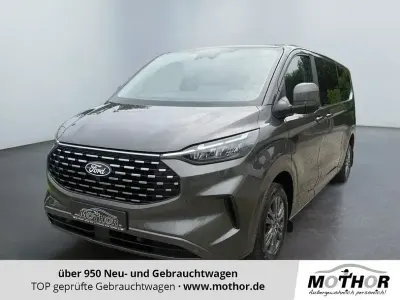 Gebraucht Ford Tourneo Custom Titanium 170 PS (125 kW) 2024 Grau Van