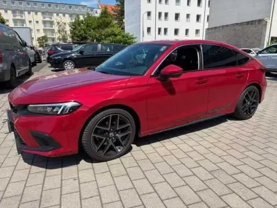 Gebraucht Honda Civic Advance 184 PS (135 kW) 2024 Rot Limousine