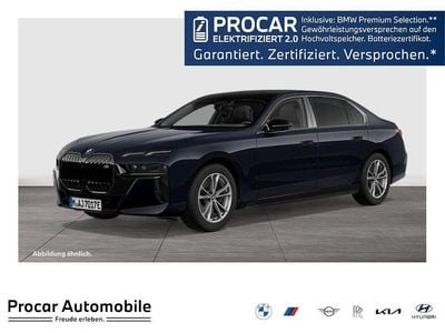 Gebraucht BMW M760e Sport Line 571 PS (419 kW) 2025 Schwarz Limousine