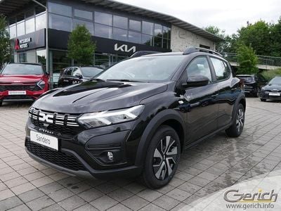 Schwarz Neu 2025 Dacia Sandero Expression Kleinwagen | 21.405 €