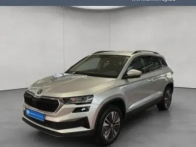 Gebraucht Skoda Karoq Tour 150 PS (110 kW) 2023 Brilliantsilber metallic SUV