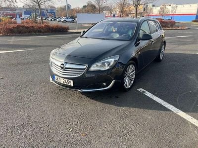 Schwarz Gebraucht 2015 Opel Insignia Eco Kombi | 6.999 € (Etwas zu teuer)