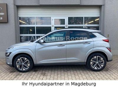Shimmering silver Gebraucht 2023 Hyundai Kona Advantage SUV | 27.800 € (Etwas zu teuer)