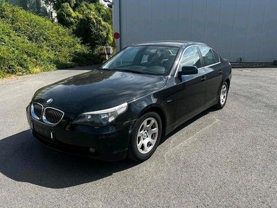 BMW 523