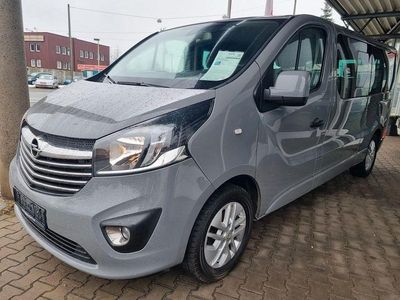 Gebraucht Opel Vivaro 145 PS (106 kW) 2017 Grau Van / Kleinbus