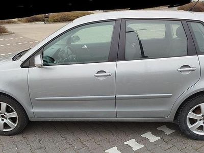 Gebraucht VW Polo Comfortline 80 PS (58 kW) 2009 Grau Kleinwagen
