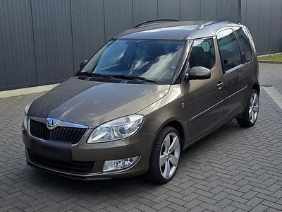 Gebraucht Skoda Roomster 85 PS (62 kW) 2012 Gold Van / Kleinbus