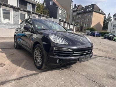 Second-hand Porsche Cayenne 241 CP (177 kW) 2011 Negru SUV