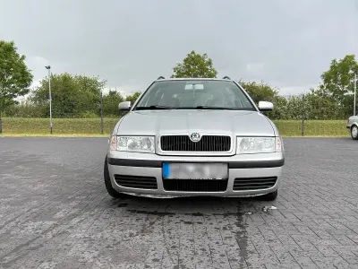 Gebraucht Skoda Octavia Tour 102 PS (75 kW) 2006 Silber Kombi