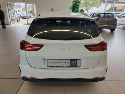 Nouă Kia Ceed Sportswagon Vision 101 CP (74 kW) 2025 Alb Break