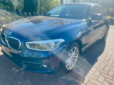 Usata BMW 118 Sport Line 150 CV (110 kW) 2017 Blu Utilitaria