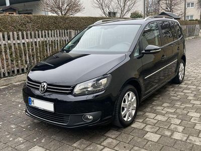 Gebraucht VW Touran Highline 140 PS (102 kW) 2012 Schwarz Van / Kleinbus